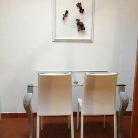 Cozy House In The Heart Of Trastevere Roma